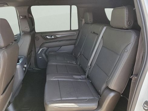 Used 2021 GMC Yukon XL Denali AWD/4WD image 13