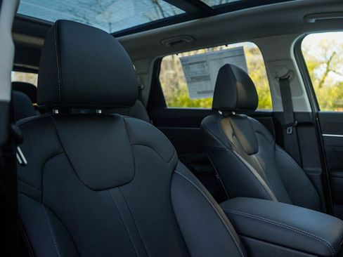 New 2026 Kia Sorento SX image 12