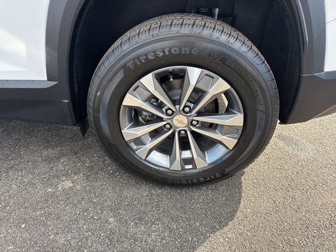 New 2026 Chevrolet Equinox LT w/ Convenience Package II image 32