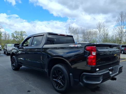 Used 2024 Chevrolet Silverado 1500 Custom w/ LPO, Dark Essentials Package image 4