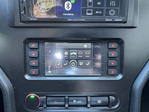 Used 2019 Ford Mustang GT w/ Black Accent Package RWD image 25
