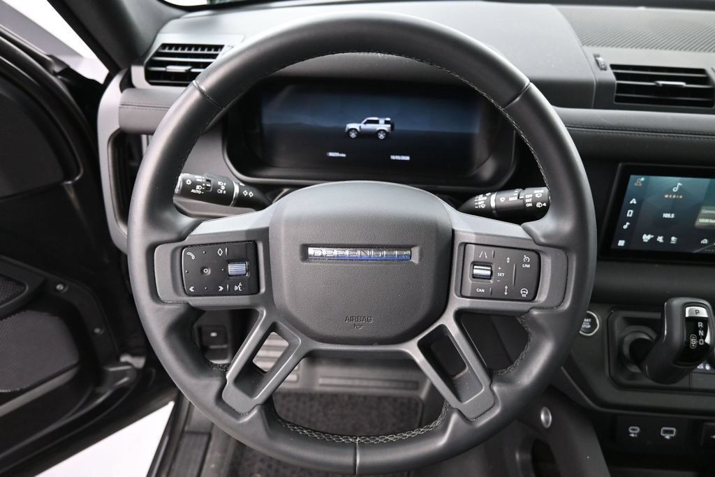 Used 2024 Land Rover Defender 90 X-Dynamic SE AWD/4WD image 7