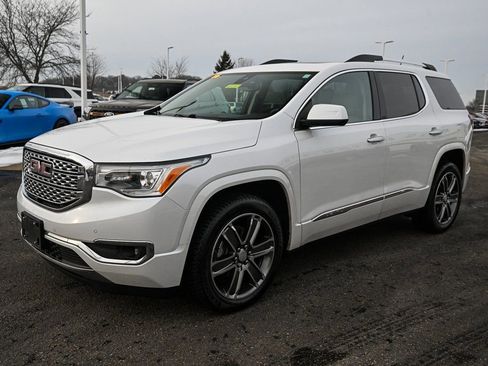 Used 2017 GMC Acadia Denali w/ Technology Package image 9