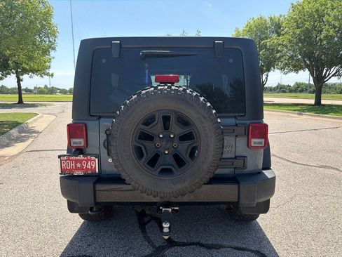 Used 2014 Jeep Wrangler Unlimited Sport AWD/4WD image 6