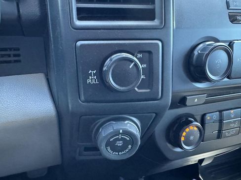 Used 2018 Ford F150 XL w/ Equipment Group 101A Mid AWD/4WD image 19