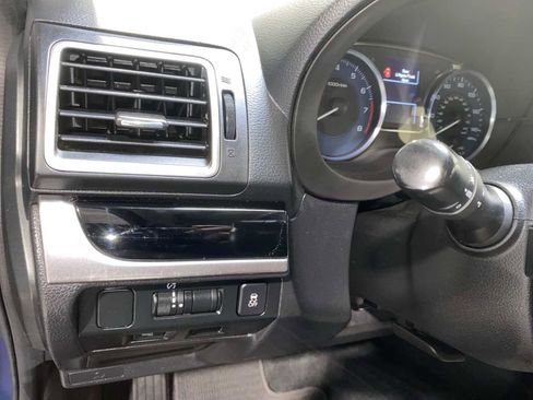 Used 2016 Subaru Crosstrek 2.0i Limited image 24