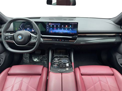 Used 2026 BMW 530i xDrive image 16