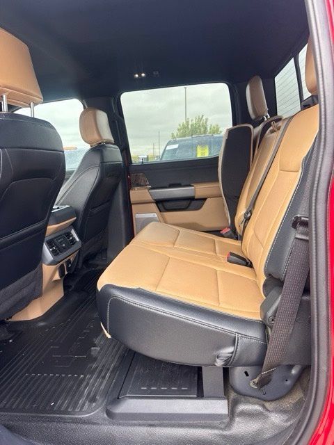 Used 2024 Ford F350 Lariat w/ Black Appearance Package AWD/4WD image 11