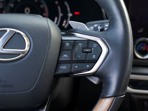 Used 2023 Lexus RX 350 Premium image 27