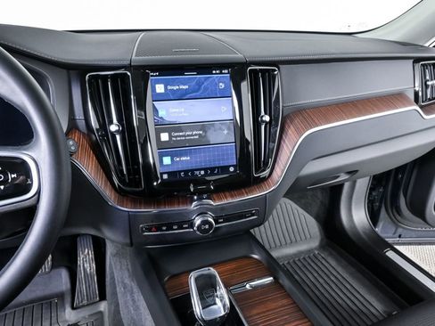 Certified 2024 Volvo XC60 B5 Ultimate w/ Protection Package Premier image 15