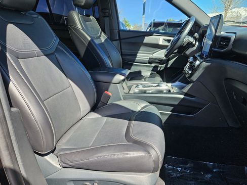Used 2021 Ford Explorer ST w/ Equipment Group 401A AWD/4WD image 32