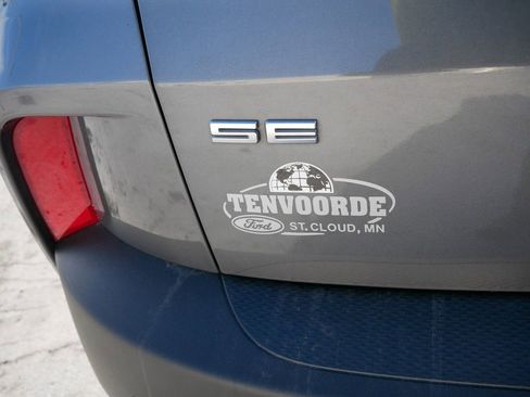 Used 2021 Ford Escape SE image 19