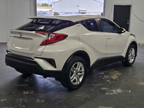 Used 2021 Toyota C-HR LE FWD image 4