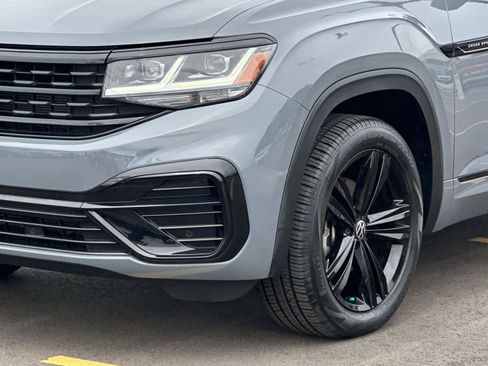 Used 2023 Volkswagen Atlas Cross Sport SEL R-Line AWD/4WD image 7