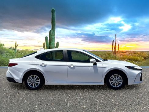 Used 2026 Toyota Camry LE FWD image 6