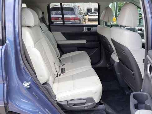 Used 2026 Hyundai Santa Fe SEL FWD image 10