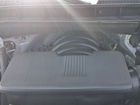 Used 2021 GMC Sierra 1500 AT4 w/ AT4 Premium Package AWD/4WD image 9
