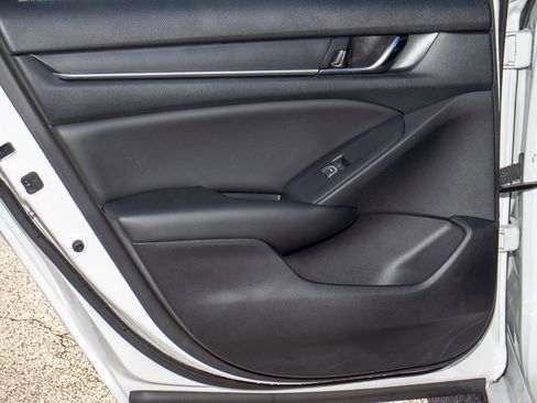 Used 2022 Honda Accord Sport image 11