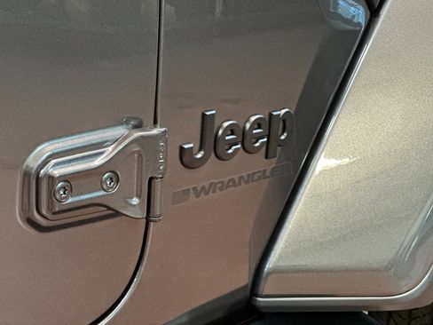 New 2025 Jeep Wrangler Sahara w/ Safety Group image 26