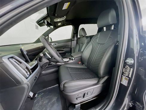 Certified 2024 Kia Sorento SX Prestige image 14