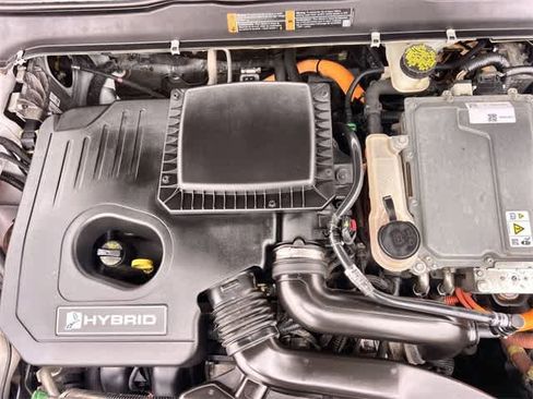 Used 2017 Ford Fusion Platinum image 10