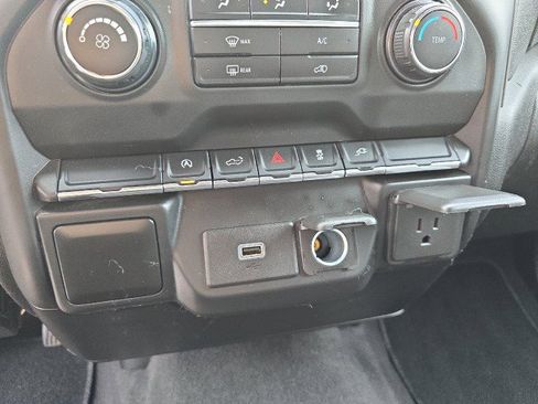 Used 2020 Chevrolet Silverado 1500 Custom w/ Custom Value Package image 28