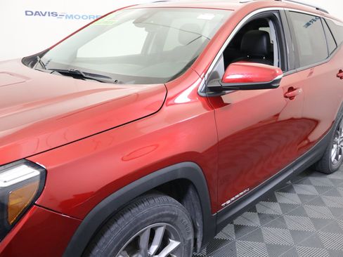 Used 2022 GMC Terrain SLT w/ LPO, Floor Liner Package AWD/4WD image 12
