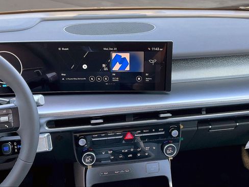 New 2026 Hyundai Ioniq 9 SE AWD/4WD image 6