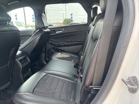 Certified 2024 Ford Edge ST-Line image 15