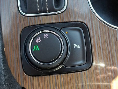 Used 2019 GMC Acadia SLE w/ Driver Alert Package I FWD image 27
