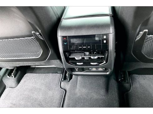 Certified 2024 Jeep Grand Cherokee L Laredo image 32