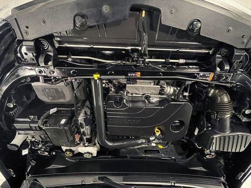Used 2024 Chevrolet Equinox LT FWD image 39