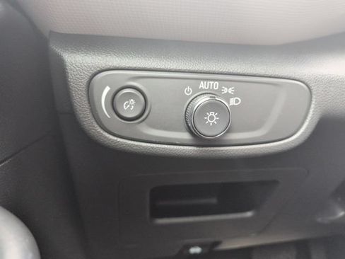 Used 2021 Chevrolet TrailBlazer LS FWD image 29
