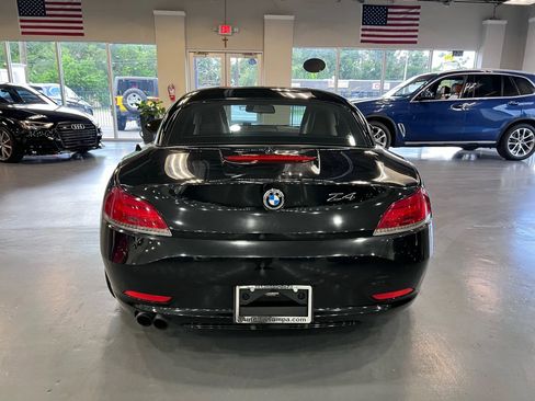 Used 2012 BMW Z4 sDrive28i w/ Sport Pkg image 6