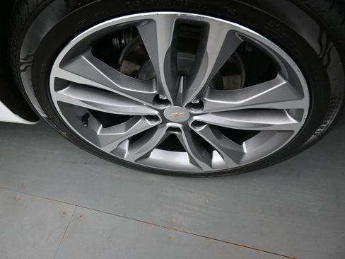 Used 2024 Chevrolet Malibu LT FWD image 9