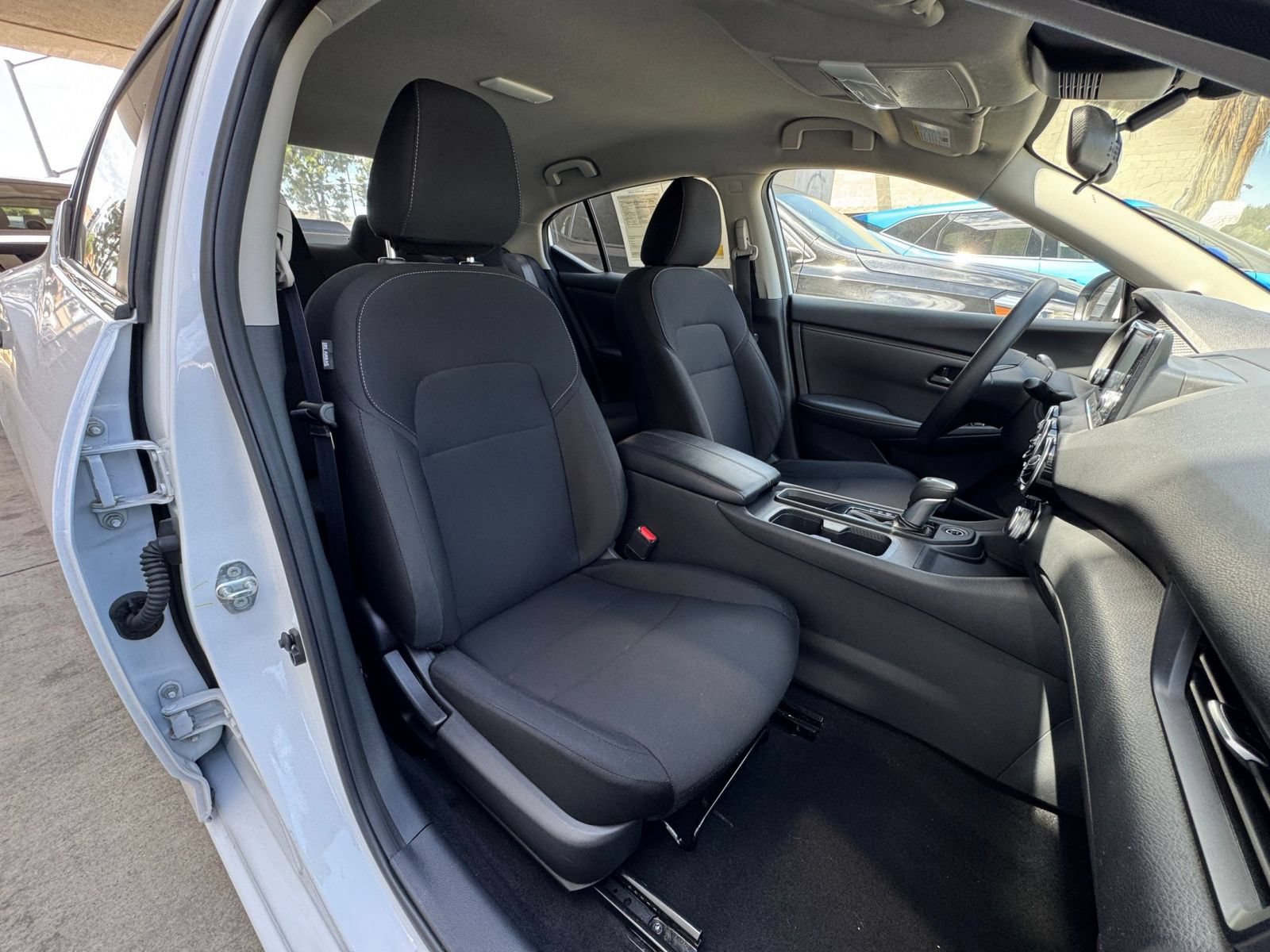 Used 2025 Nissan Sentra S FWD image 33