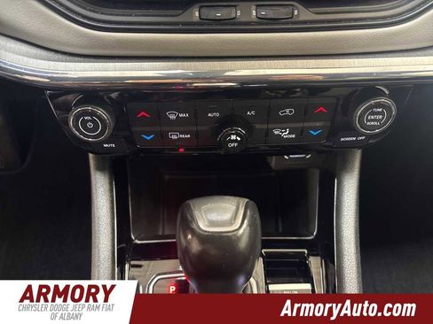 Used 2022 Jeep Compass Limited image 18