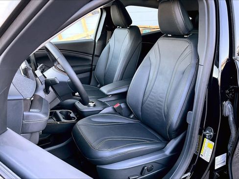 Used 2022 Ford Mustang Mach-E Premium image 7