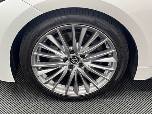 Certified 2022 Lexus IS 300 w/ Premium Package image 23