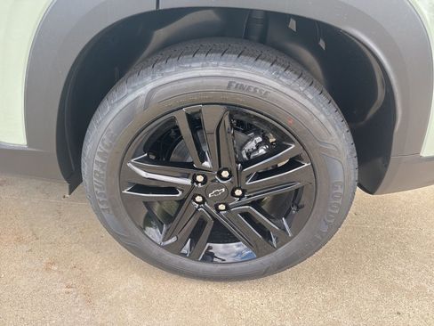 New 2026 Chevrolet Trax ACTIV w/ Driver Confidence Package FWD image 9