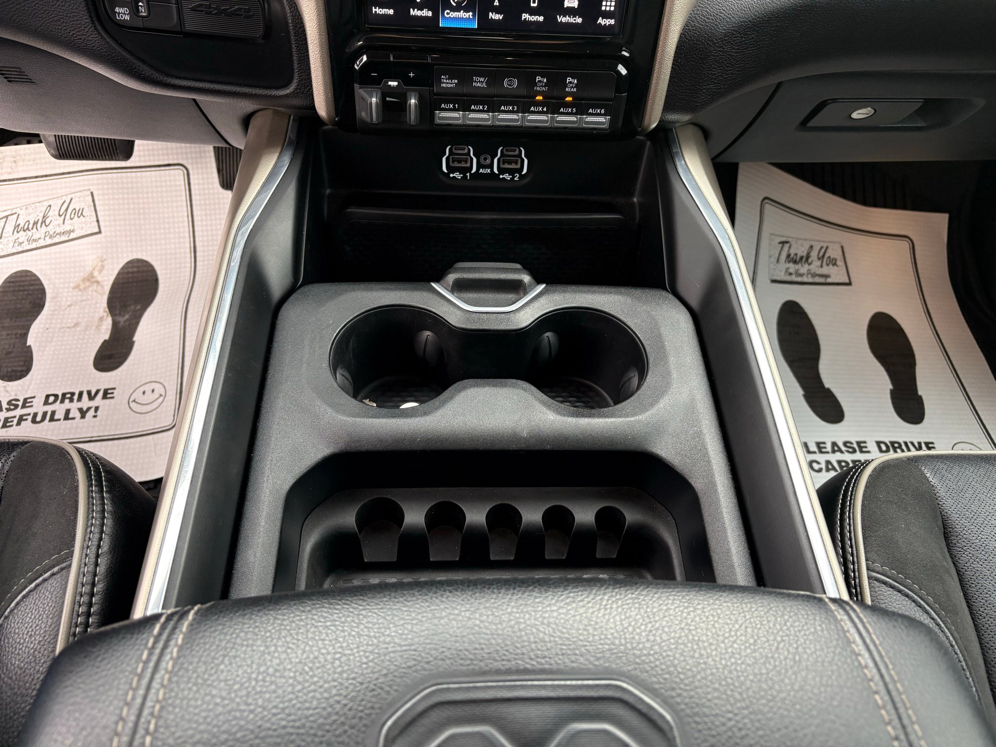 Used 2022 RAM 3500 Laramie AWD/4WD image 15