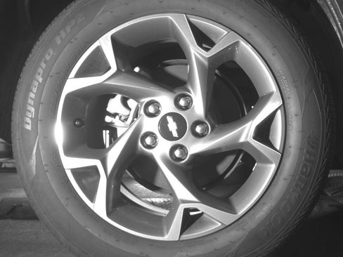 Used 2025 Chevrolet Trax LT image 15