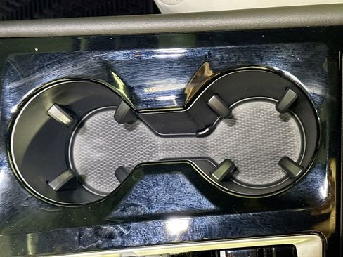 Used 2024 Volkswagen Atlas Cross Sport SEL Premium R-Line image 15