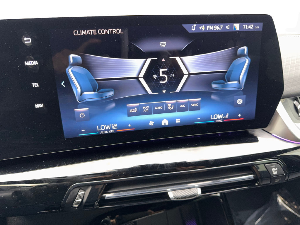 Used 2025 BMW X2 xDrive28i AWD/4WD image 67