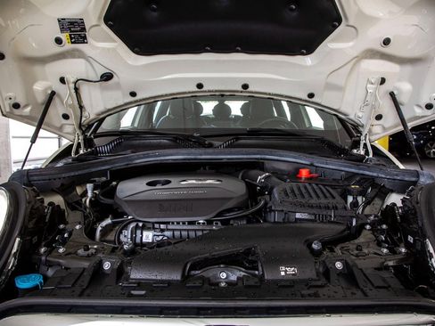 Used 2017 MINI Cooper Clubman image 27