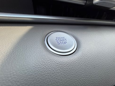 Certified 2025 Hyundai Elantra Sport FWD image 31