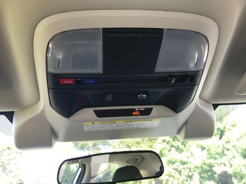 Used 2020 Subaru Impreza 2.0i Premium image 27