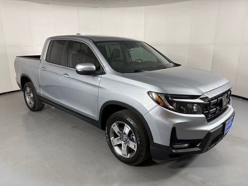 Used 2025 Honda Ridgeline RTL image 2