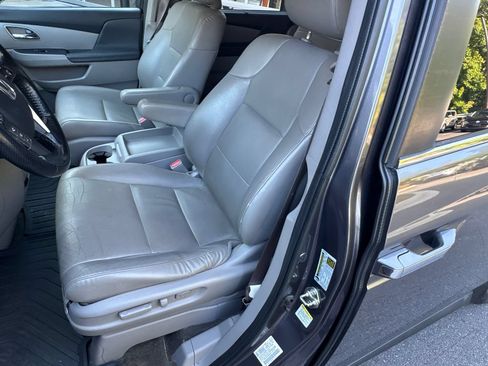 Used 2015 Honda Odyssey EX-L image 9