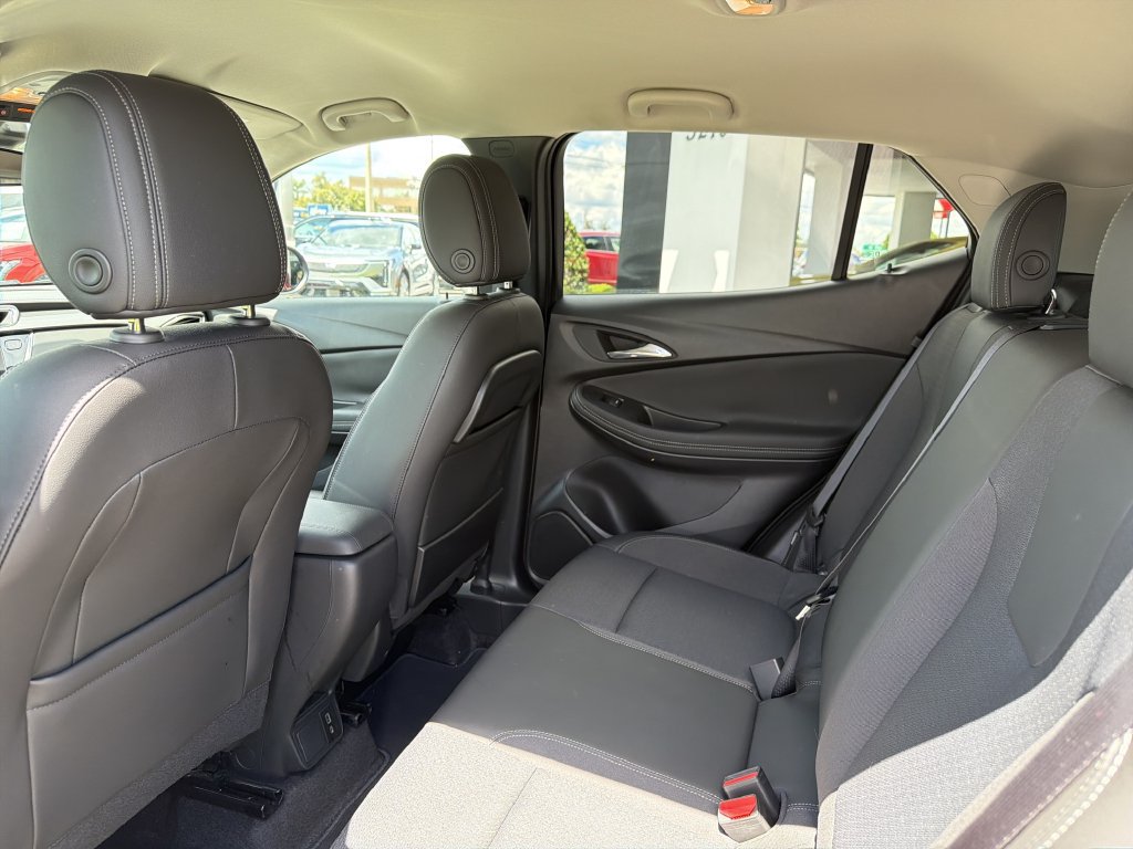 Certified 2023 Buick Encore GX Preferred w/ Cold Weather Comfort Package FWD image 18